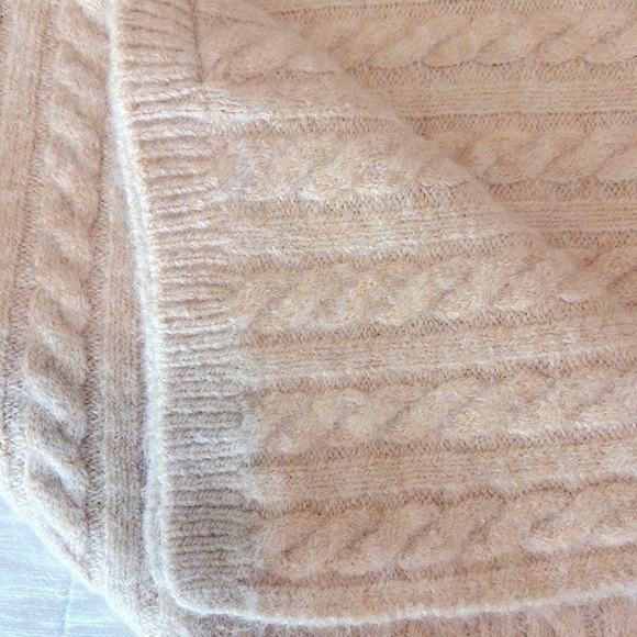 Beachlunchlounge | Cable Knit High Neck Poncho Cream | M - Picture 6 of 9